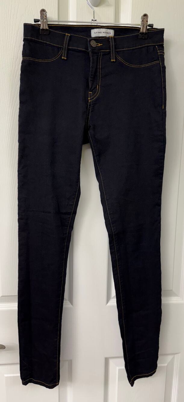 Flying Monkey dark denim brown stitching size 28 jeans stretchy